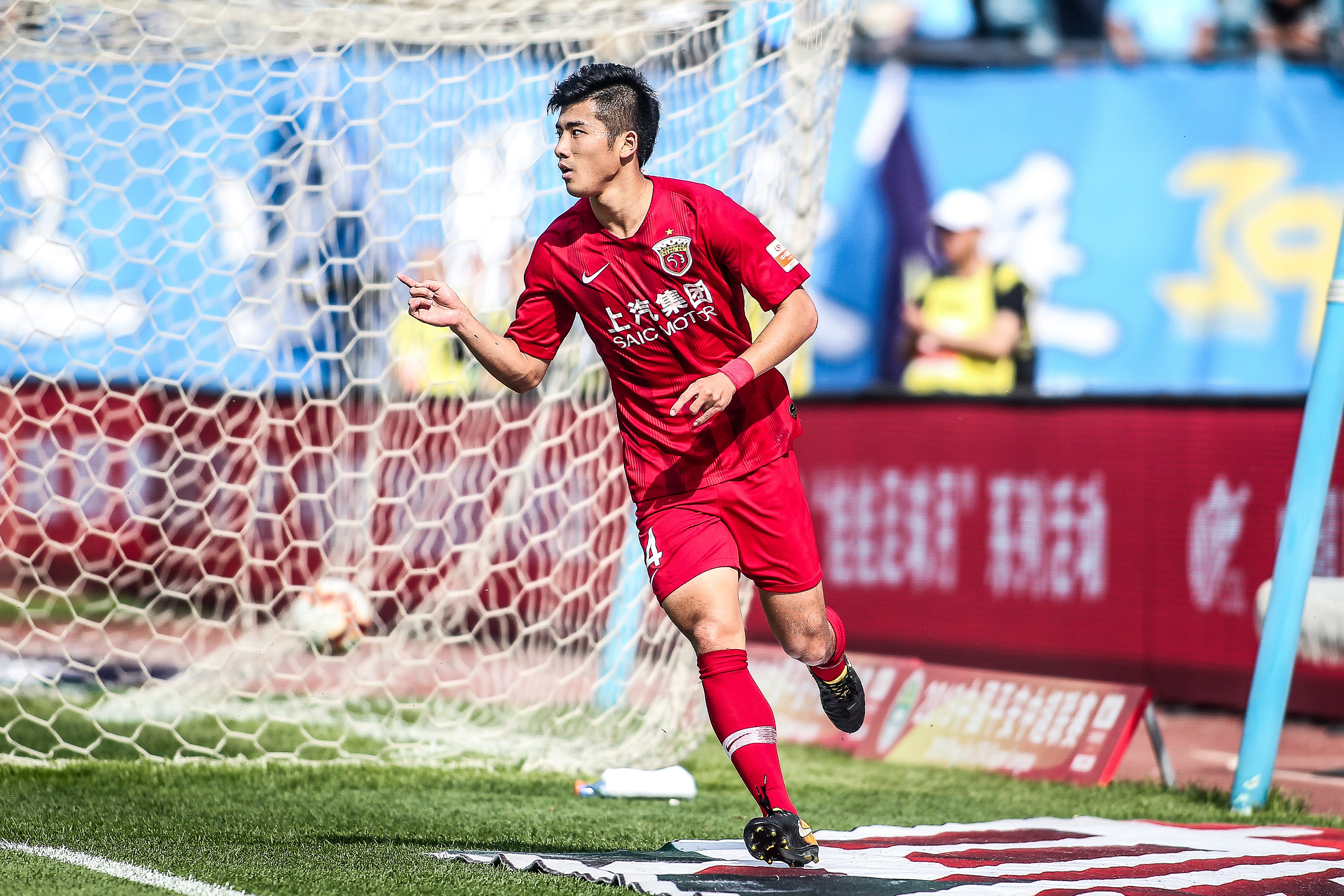 印媒：拒绝与梅西会面，切特里认为此行对印度足球发展无意义（印媒称：切特里拒见梅西，直言此行无助印度足球发展）