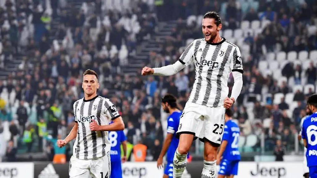 马内回顾与萨拉赫冲突：他解释说没看到我，后来我们更亲密了（马内谈与萨拉赫冲突往事：他解释当时没注意到我，之后我们关系更近了）