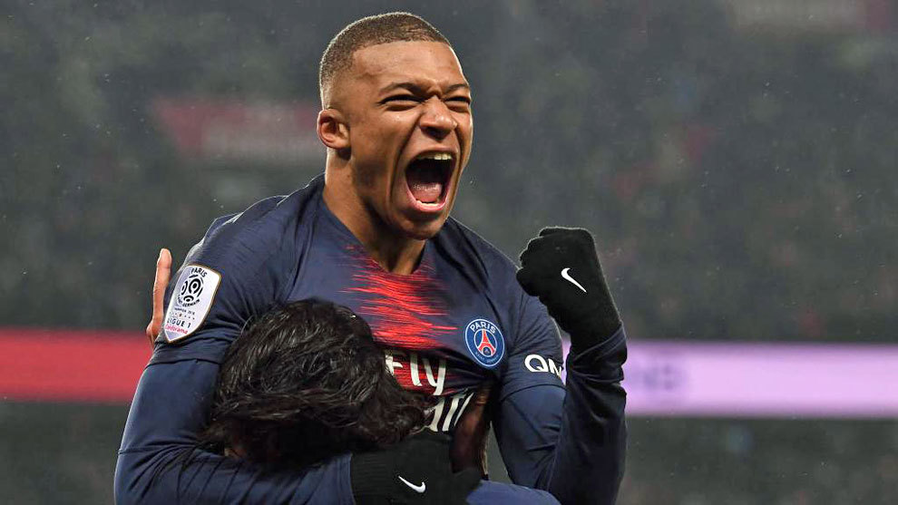 BBC：梅努薪资较低，曼联清楚若让他离队得花更多钱引援（BBC：梅努收入不高，曼联清楚放走他将付出更高引援成本）